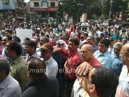 bank protest  2